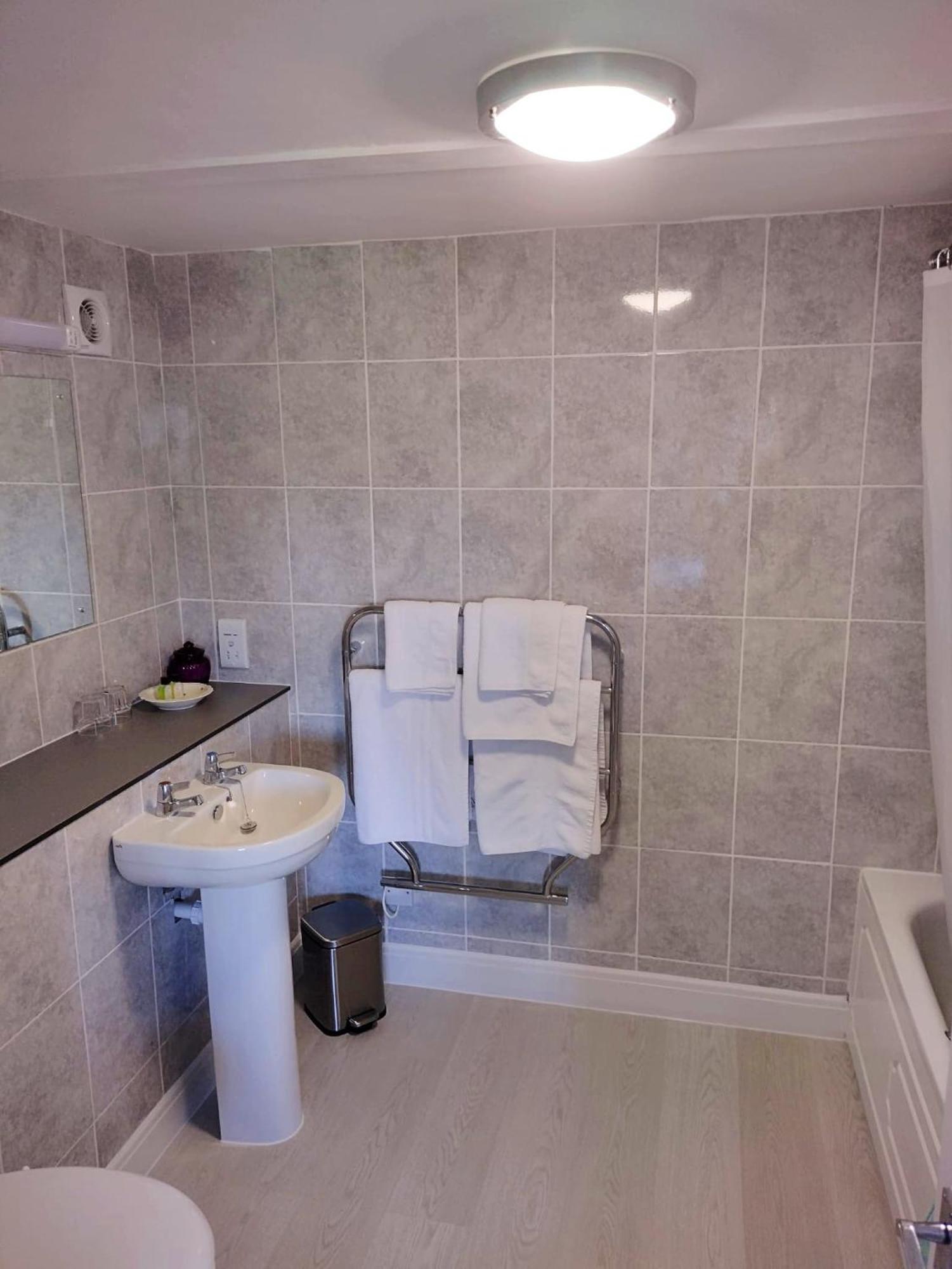 לינטון Chough'S Nest Hotel מראה חיצוני תמונה