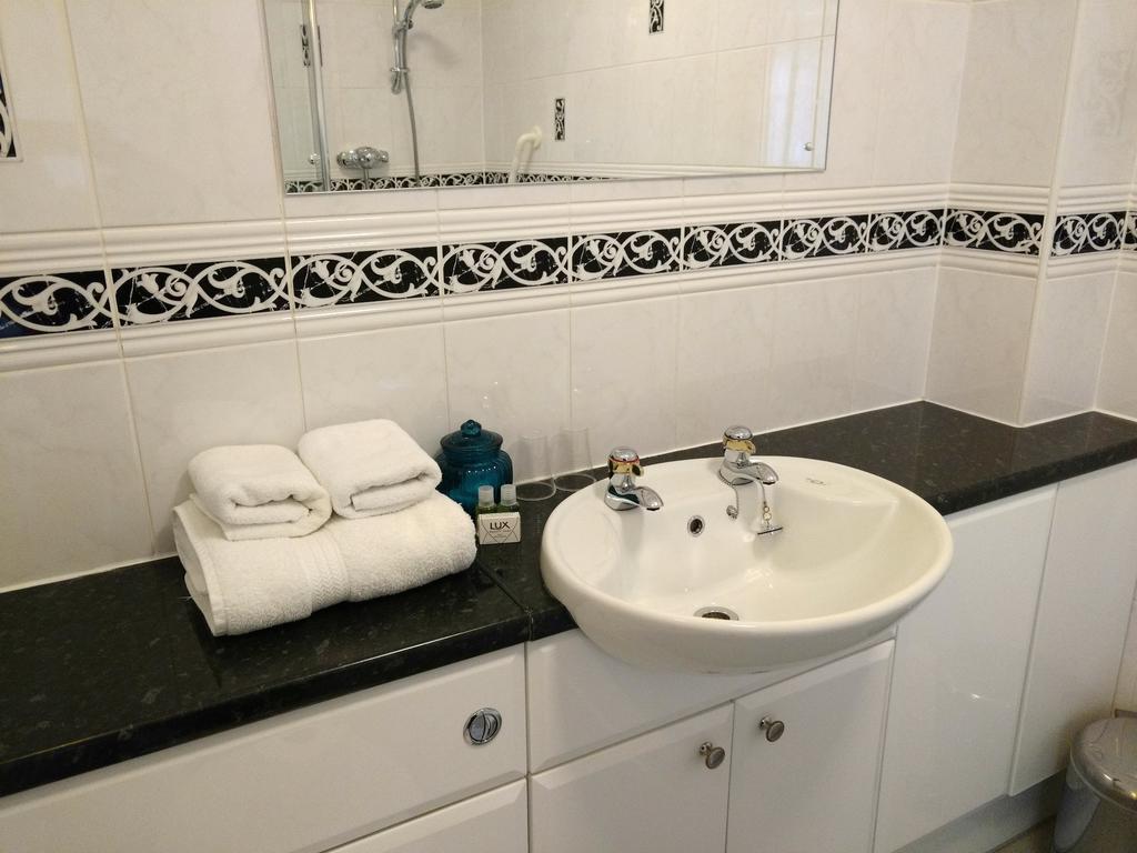 לינטון Chough'S Nest Hotel מראה חיצוני תמונה